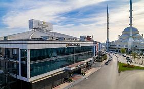 히든 힐스 이스탄불 에어포트 호텔